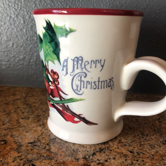 Williams Sonoma set of 4 Vintage Postcard coffee mug set